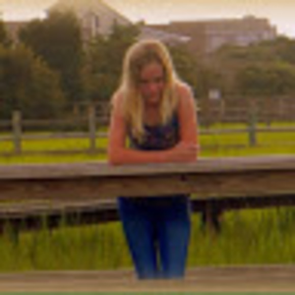 Meet your Posher, Kristen - Picture 1 of 1